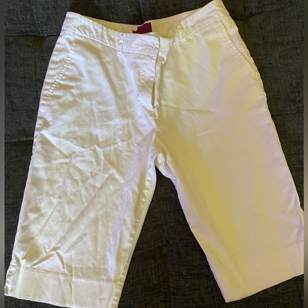Women’s size 8 capris